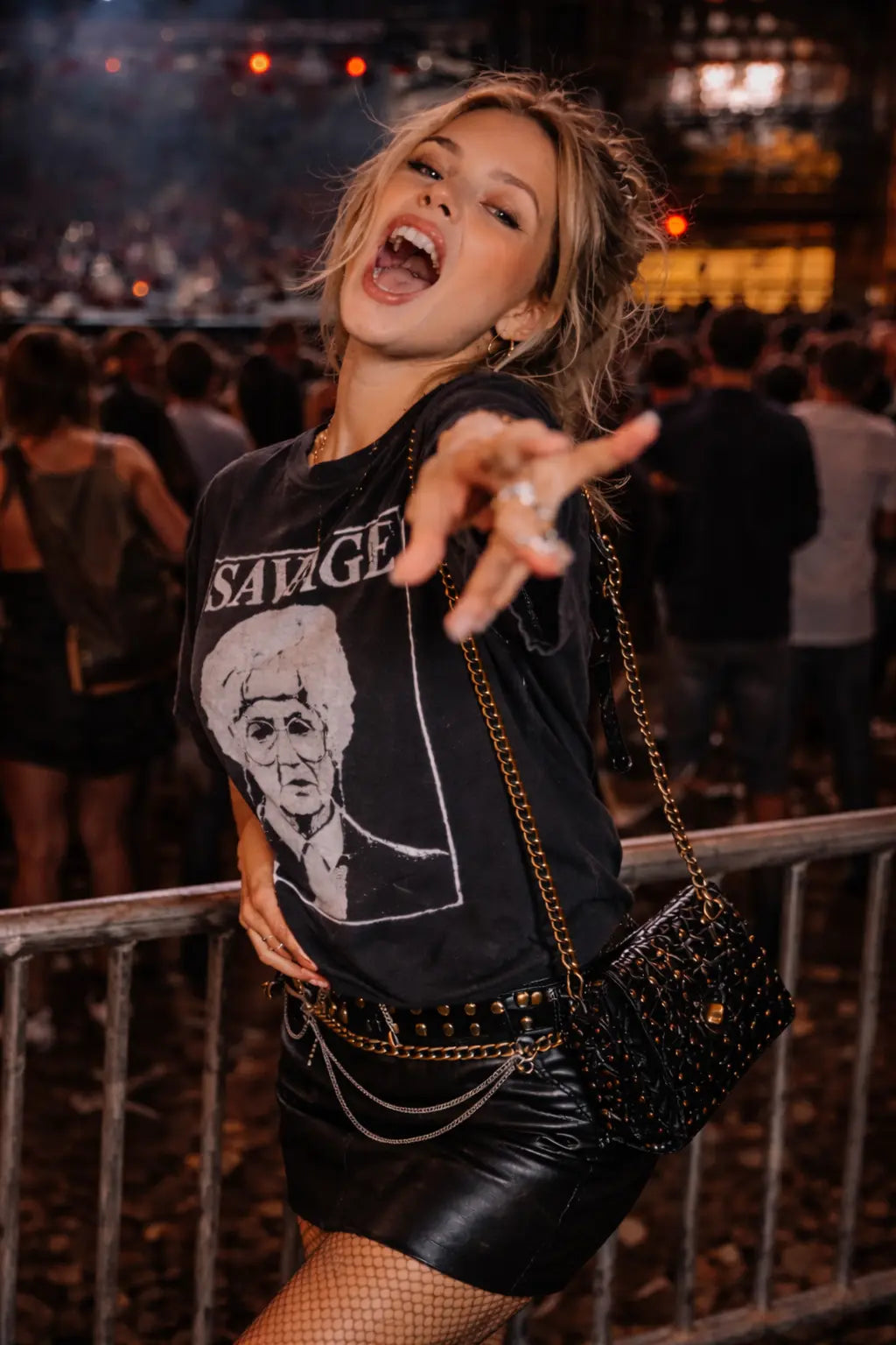 Sophia Savage Tee - Frankie Blase Fashion